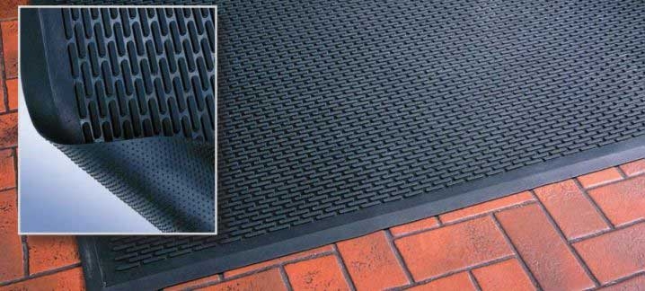 Cactus Mat Ridgescraper Black Floor Mat.