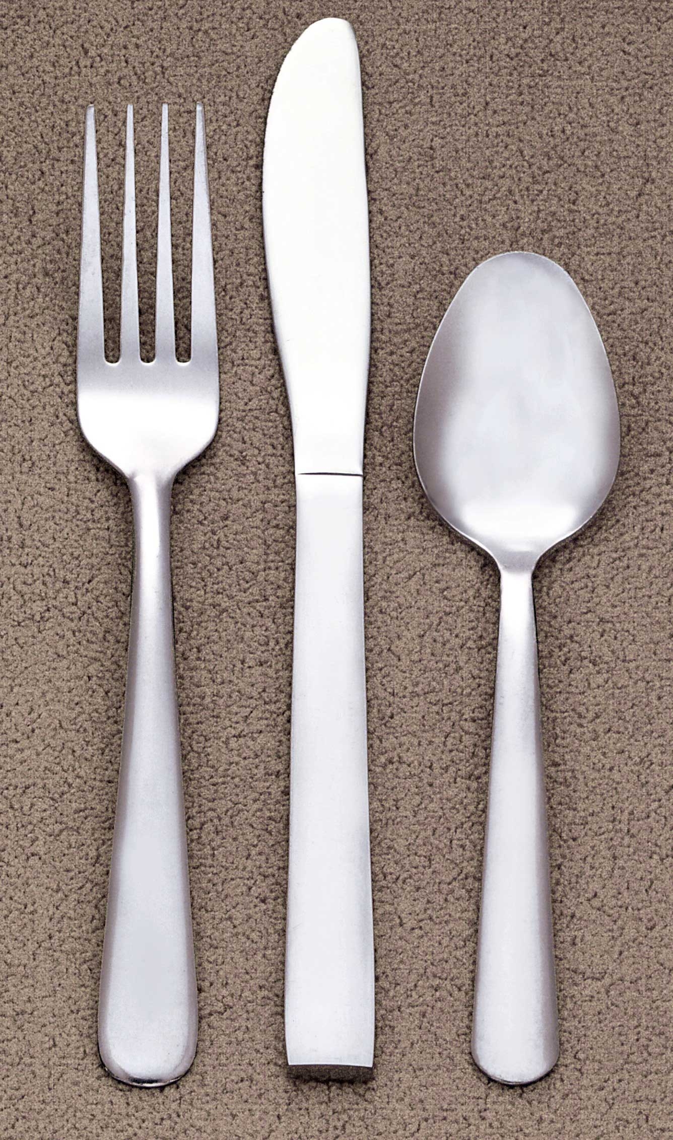 World Tableware Windsor Medium Weight Fluted Blade Dinner Knife, 8 3/8 inch -- 12 per case.