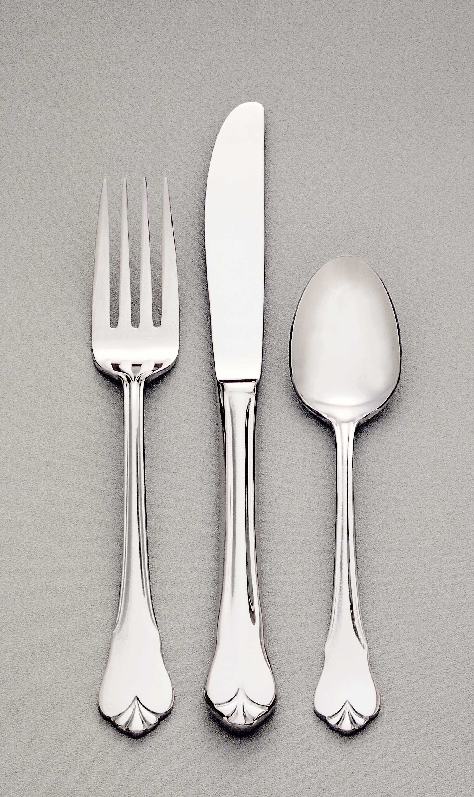World Tableware World 18/0 Collection Diana Utility-Dessert Knife -- 36 per case