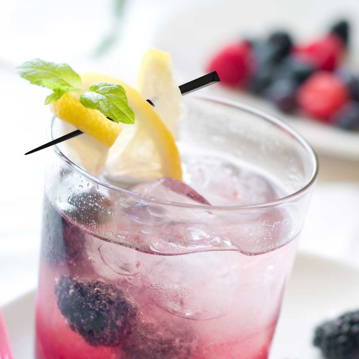 Handgards Black Disposable Plastic Prism Pick, 3.5 Inch -- 2500 Per Case