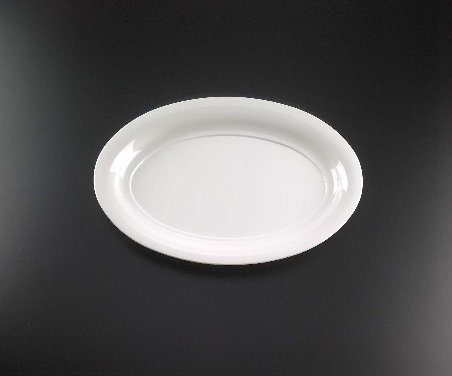 Party Tray Oval White Platter, 11 x 16 inch -- 25 per case.