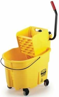 Rubbermaid Commercial Wavebrake Plastic Yellow Side Press Bucket/Wringer Combo, 35 Quart