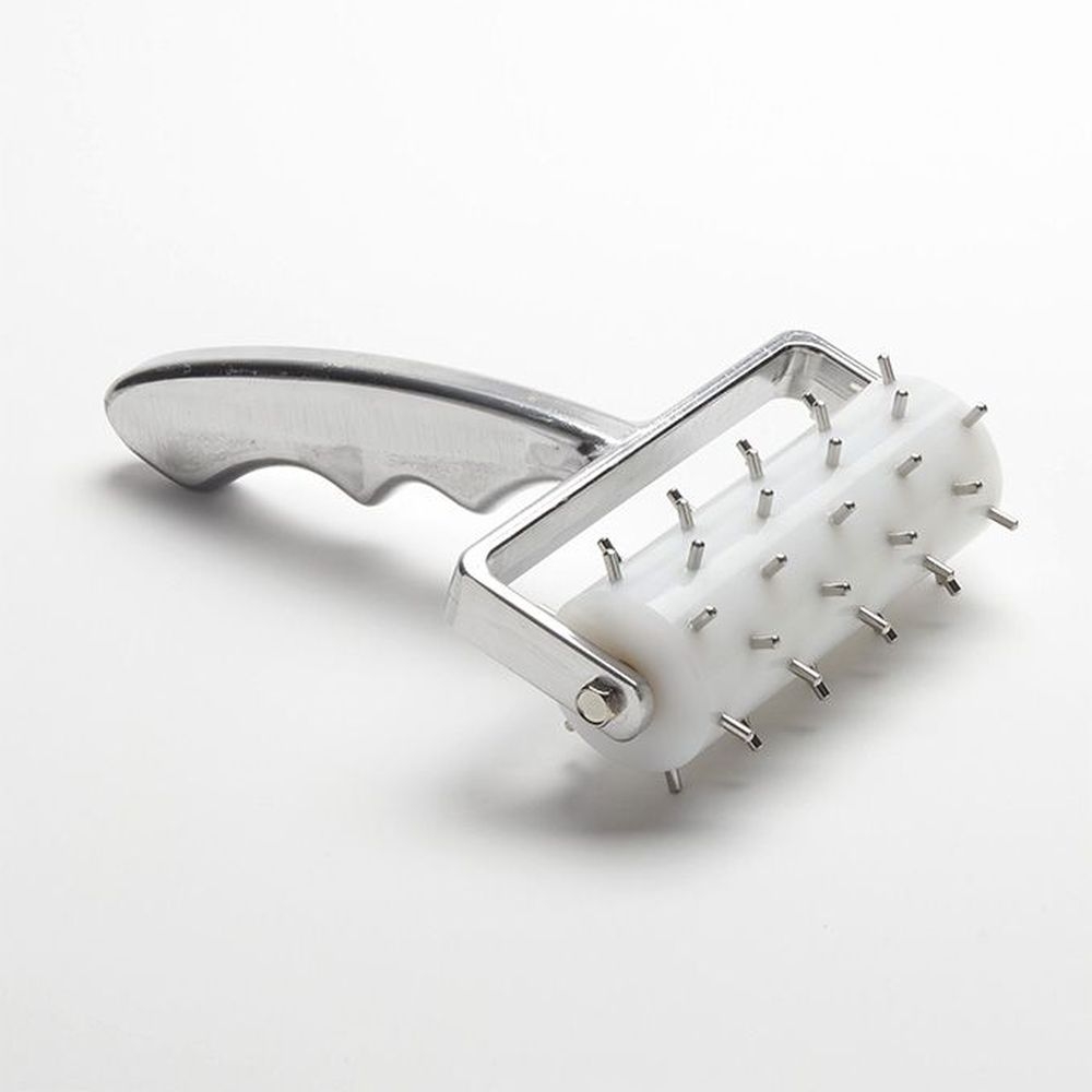 American Metalcraft White Aluminum/ Nylon One Wheel Casted Handle Dough Docker, 6.25 X 7 1/2 Inch