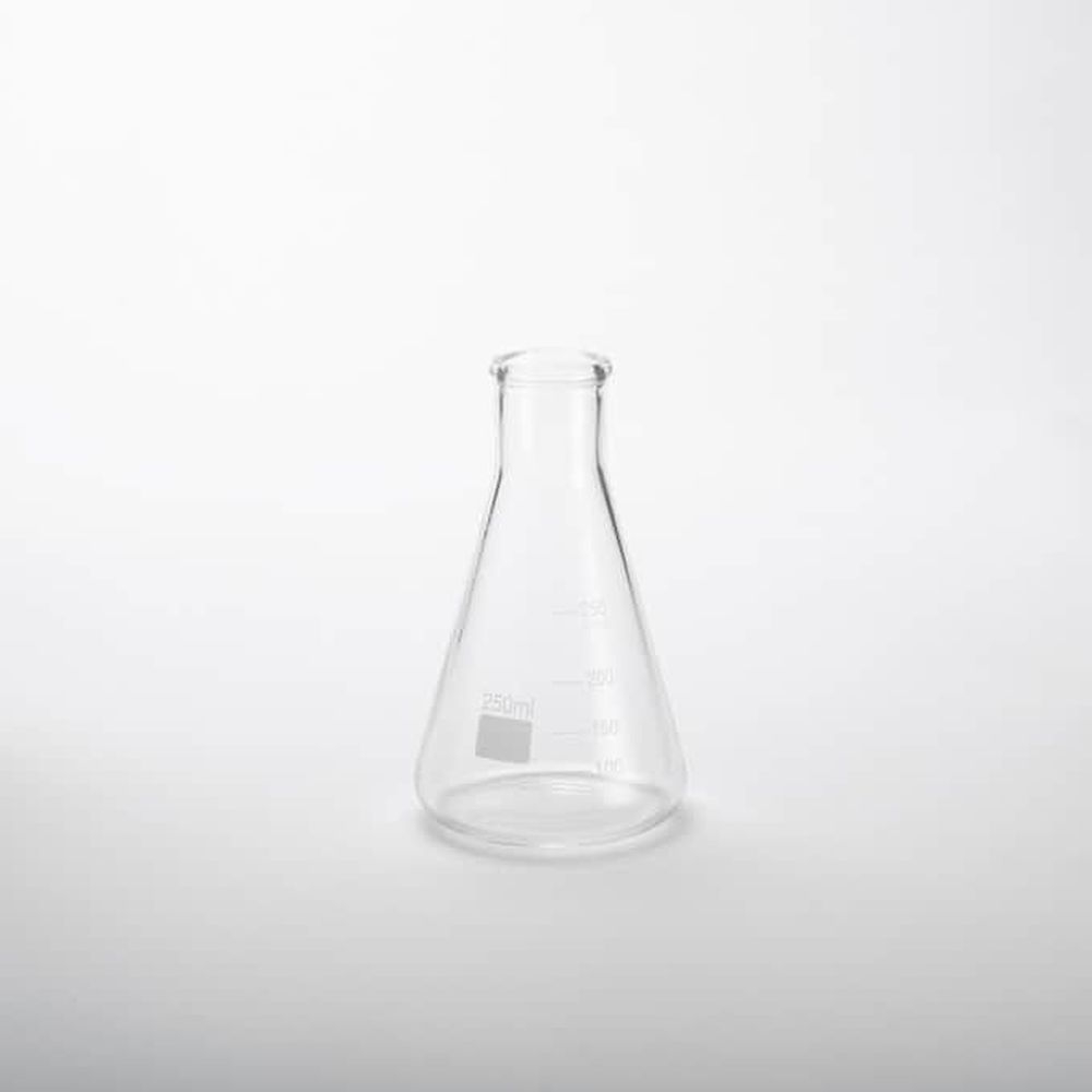 American Metalcraft Clear Glass 8 1/2 Ounce Chemistry Flask, 3-1/2 Inch Dia. X 5-3/4 Inch Height