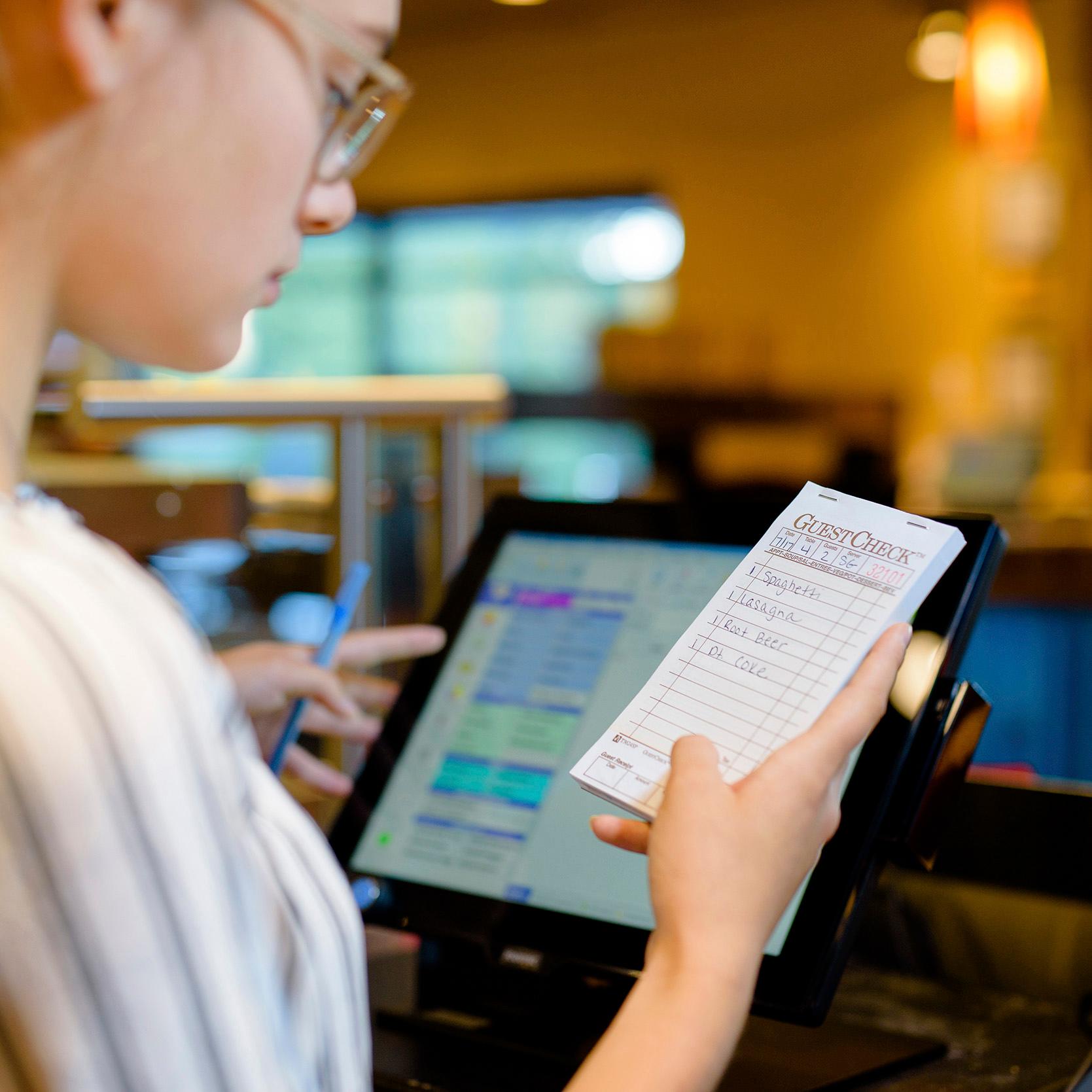 Product gallery 857216909