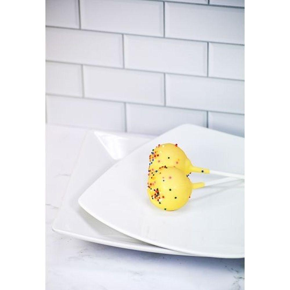 Product gallery 670350366