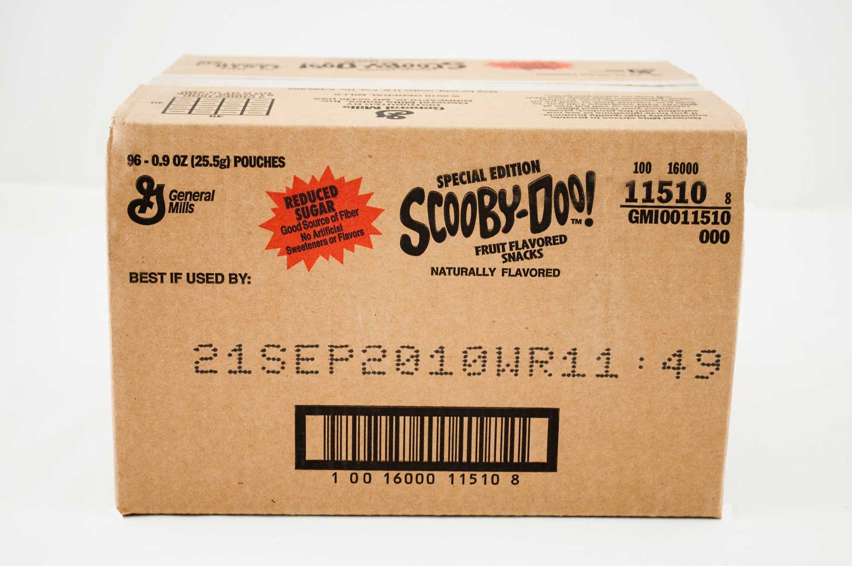 Betty Crocker Scooby Doo Fruit Snacks - 0.9 oz. pouch, 96 per case