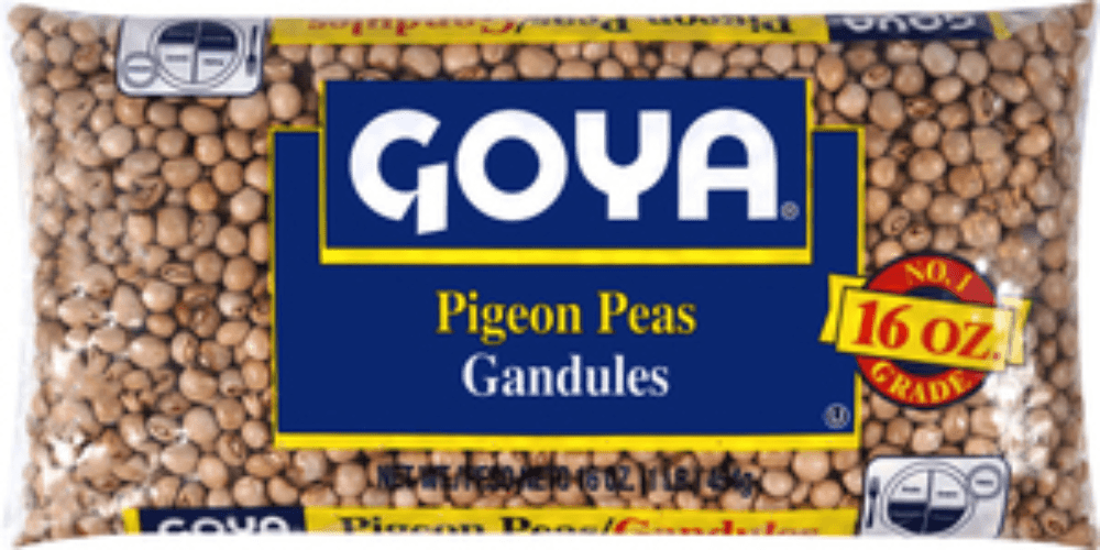 Goya Pigeon Pea - 16 oz. bag, 24 per case