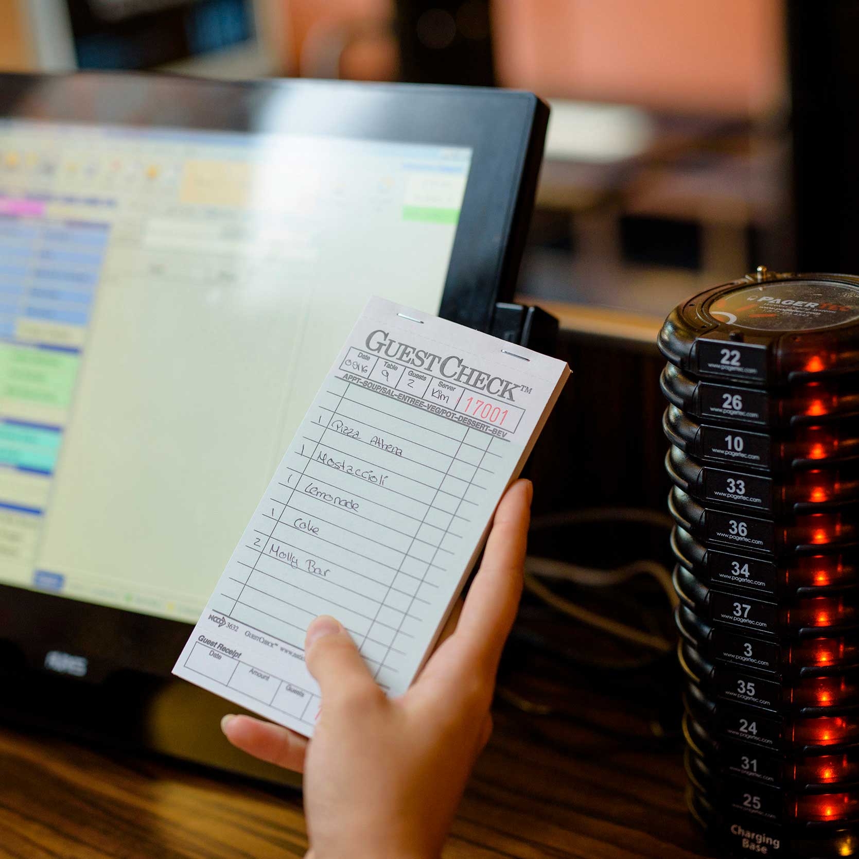 Ncco Guest Check Board, 1 Part Green, 15 Line, 3.5 X 6.75 Inch -- 2500 Per Case