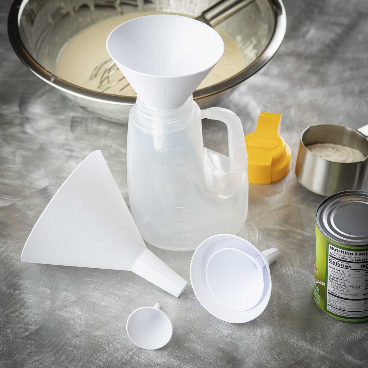 Tablecraft Clarified Polypropylene Condiment Dispenser With Yellow Abs Top, 48 Ounce Capacity -- 6 Per Case