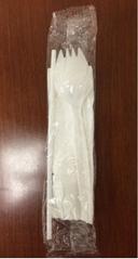 WNA Flatware White Microwaveable Polypropylene Wrapped Spork Napkin Kit -- 1000 per case.